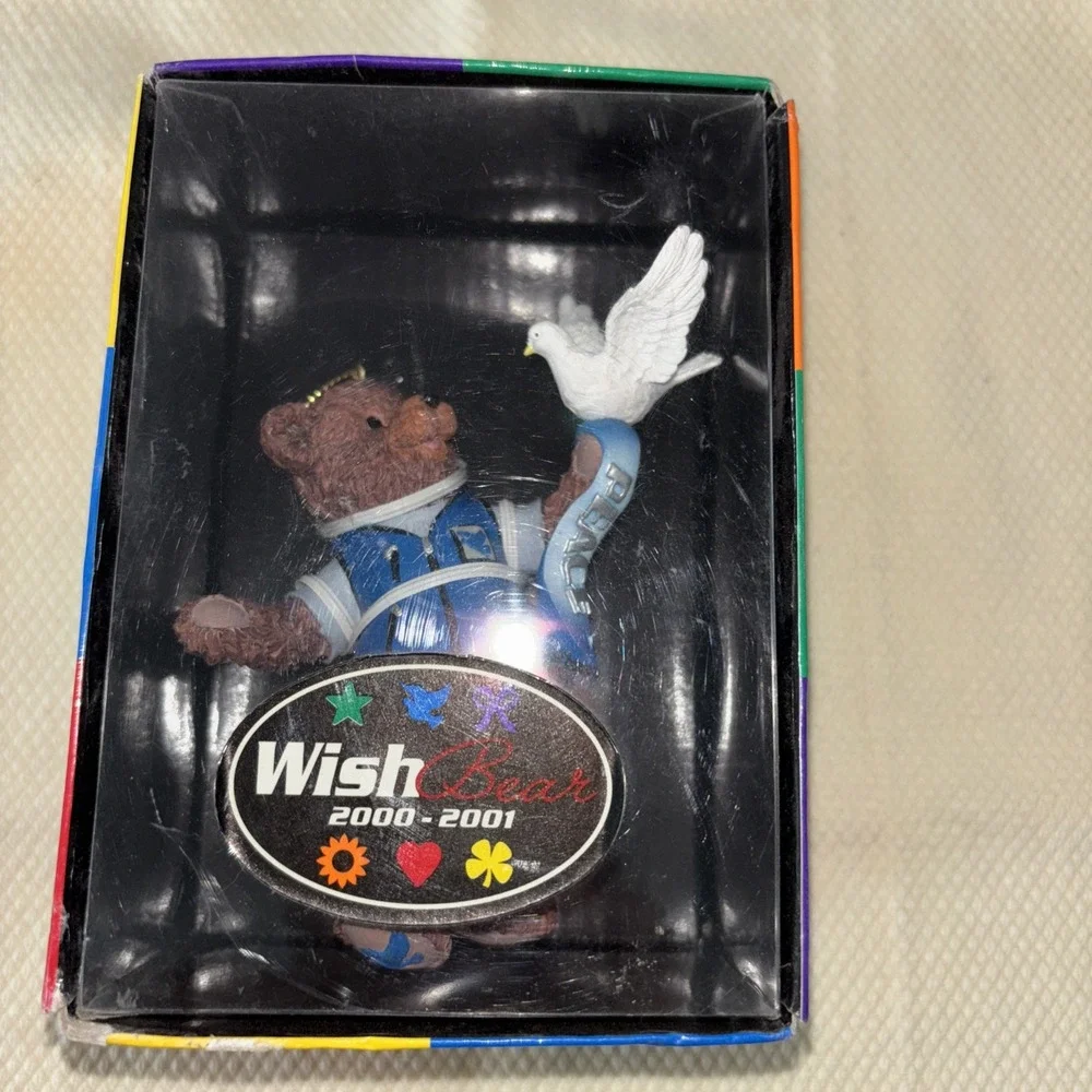 Rare New WISH‎ BEAR Peace Figure, Ornament 2000-2001 Limited Edition 3471